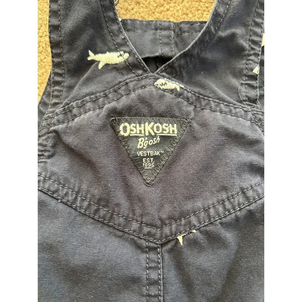 OshKosh B'gosh Shark Embroidered Navy Blue Canvas Overalls 18M Vestbak